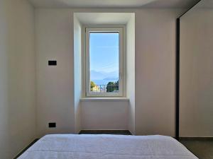 Casa Cremia, Lake Como Luxury Apartment - Pool with View