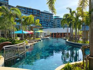 Mida Grande Surin Private Suites