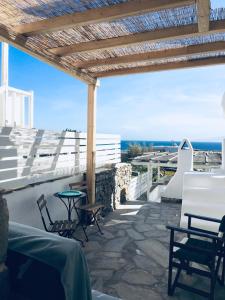 Naiada Home with Sea View