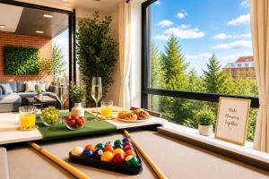 Uxbridge Residences - Private Terrace - Opposite Piccadilly Line 20min SOHO Oxford Street