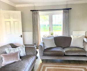 Dalforth Thaxted Barn Collection