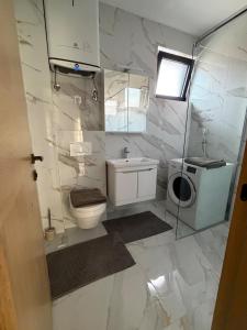 One bedroom apartment with patio and parking