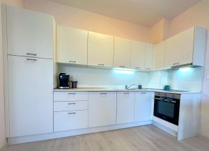 Lux in LaMer - First line With Swimming pool - Sea view