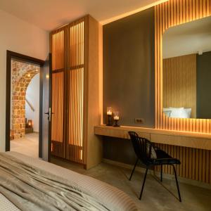 Pennys House New Luxe Jacuzzi Villa 400m from Sea