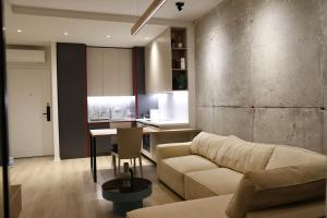 Luxe Living Suites - Kompleksi Kontakt Magnet