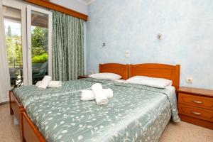 Bozikis Apartments & Studios