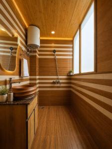 APine Cottages - Two Bedroom, One Luxury Getaway