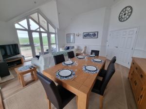 11 Thurlestone Rock