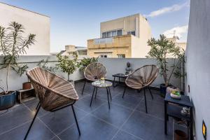 The Penthouse - Rooftop Sunset Terrace St Julians