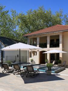 Mirage Apartments & Pool - Balatonboglar