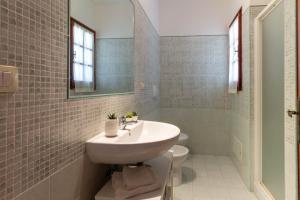 300m from the sea - Villa with garden and parking