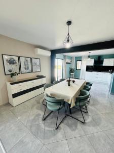 Villa Alina with heated pool