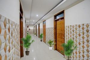 Hotel JOY -Karol Bagh