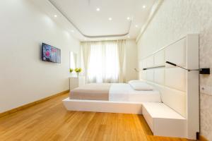 Cityscape Luxury Apartment