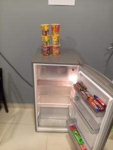 BUDGET Little Family Homestay Near KLIA & KLIA 2