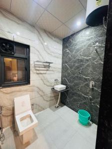 Hotel Shree Mangalam - Near Toran Dwar Khatu