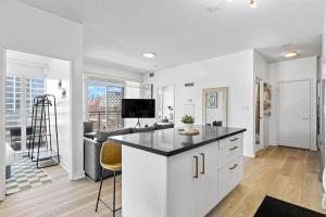 Toronto Harbourview Suites with free parking