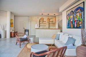 Aroeira Beach Retreat