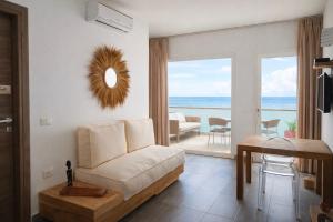 Casa Pumua - Oceanfront home