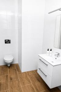Apartment Quiet Street 11, 4E