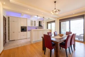 Luxury 3BR Panoramic Kotor Bay View Near Old Town