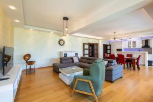Luxury 3BR Panoramic Kotor Bay View Near Old Town