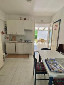 Apartment near the beach, with veranda