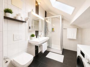 Bern 6 city apartment, central comfortable modern
