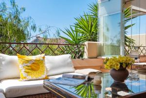 Sunny Terrace Apt in Golf Valley with Pool