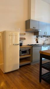 Entire appartment - with Private Parking