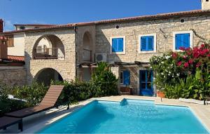 Stunning Home In Liznjan