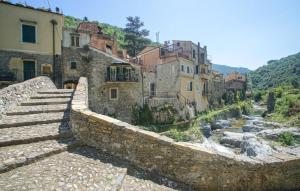2 Bedroom Beautiful Apartment In Albenga