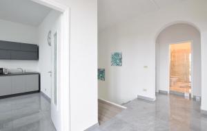 2 Bedroom Beautiful Apartment In Albenga