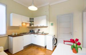 3 Bedroom Nice Apartment In Stresa