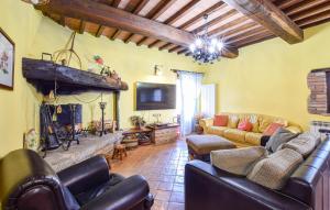 Stunning Home In Magione