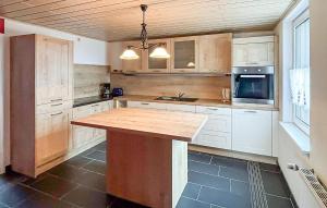 Beautiful Apartment In Neuendorf Lütow