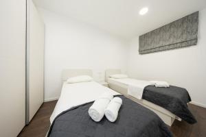 Large Luxury family and friends apartment 1 min walk to Žnjan beach and 2 private garages