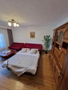 MIANELLY CENTER 3 room apartment sea view