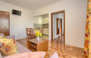 Stunning Apartment In Pula With Wifi