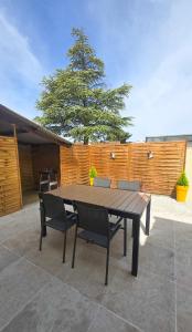 Maison 3 ch et jardin à lisle sur la sorgue près de la rivière