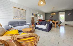 3 Bedroom Beautiful Home In La Tremblade