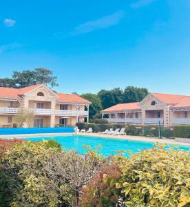 Appartement PMR 2 chambres Résidence 3 étoiles avec piscine et sauna
