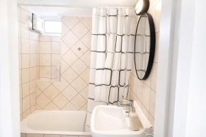Jennys Central Apartment