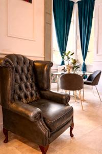 Spanish Steps Boutique Hotel - Madame Sofia Secret Hotel