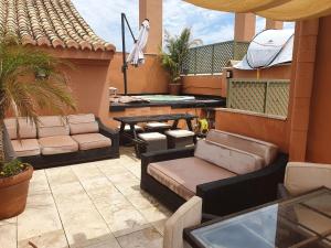 Remodeled 3BR 3BA 9Bed Waterfront Penthouse
