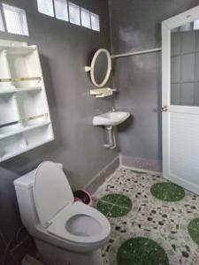 Baan Chaiy khong บ้านชายคลอง