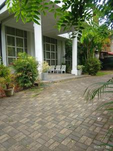 Vegan Stay Colombo Private Room & Meals
