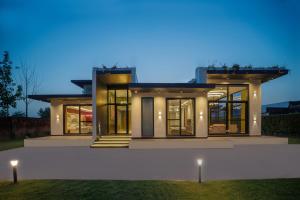 Terai Farm House - A Luxe Villa