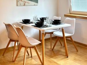 Apartament Kochanowskiego Łódź, 42m2, Wanna, Balkon, Parking, WiFi, Wejście na kod, Manufaktura, Aquapark Fala, Piotrkowska, A1, A2