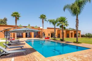 Exclusive Marrakech Palace Villa 6 Luxury Suites, Private Pool, Full Privacy, Breakfast